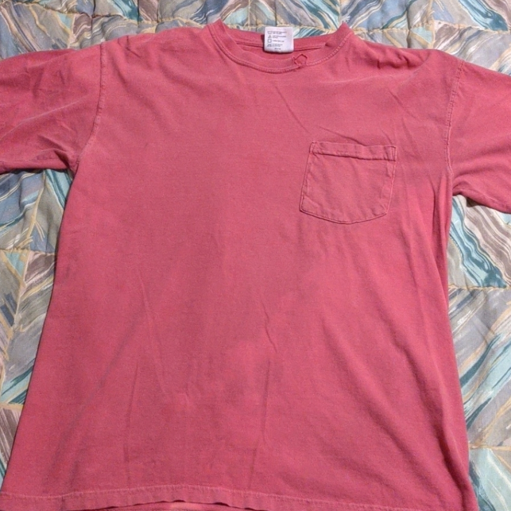 Comfort Color Women's pocket tee